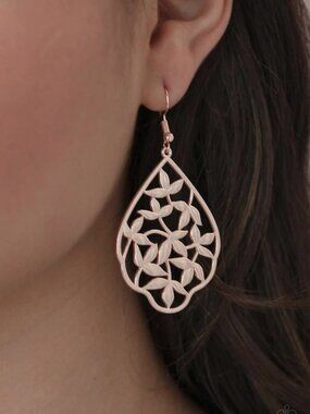 Paparazzi Jewelry Accessories - Taj Mahal Gardens - Rose Gold Earrings - Vintage